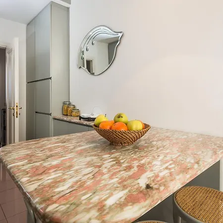 דירה Luxury Designer Penthouse - Elika *