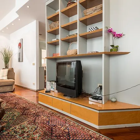 Luxury Designer Penthouse - Elika דירה