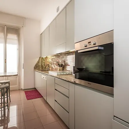 דירה Luxury Designer Penthouse - Elika קומו